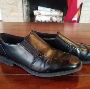 Boy's Sonoma black dress shoes size 3